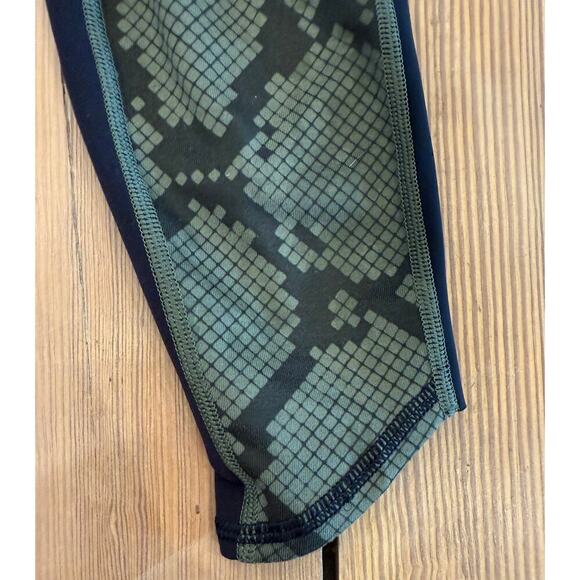 Lululemon Beyond Boundaries‎ Leggings Black Green Ziggy Snake 4 - Picture 2 of 5